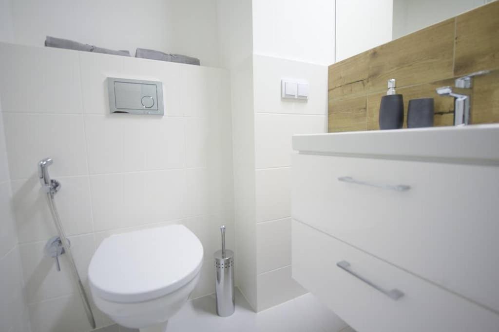Bliska Wola Expo Central Apartment Warszawa Eksteriør bilde